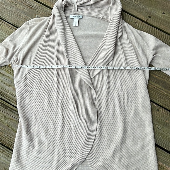 WHBM open swing sweater L - Picture 8 of 9